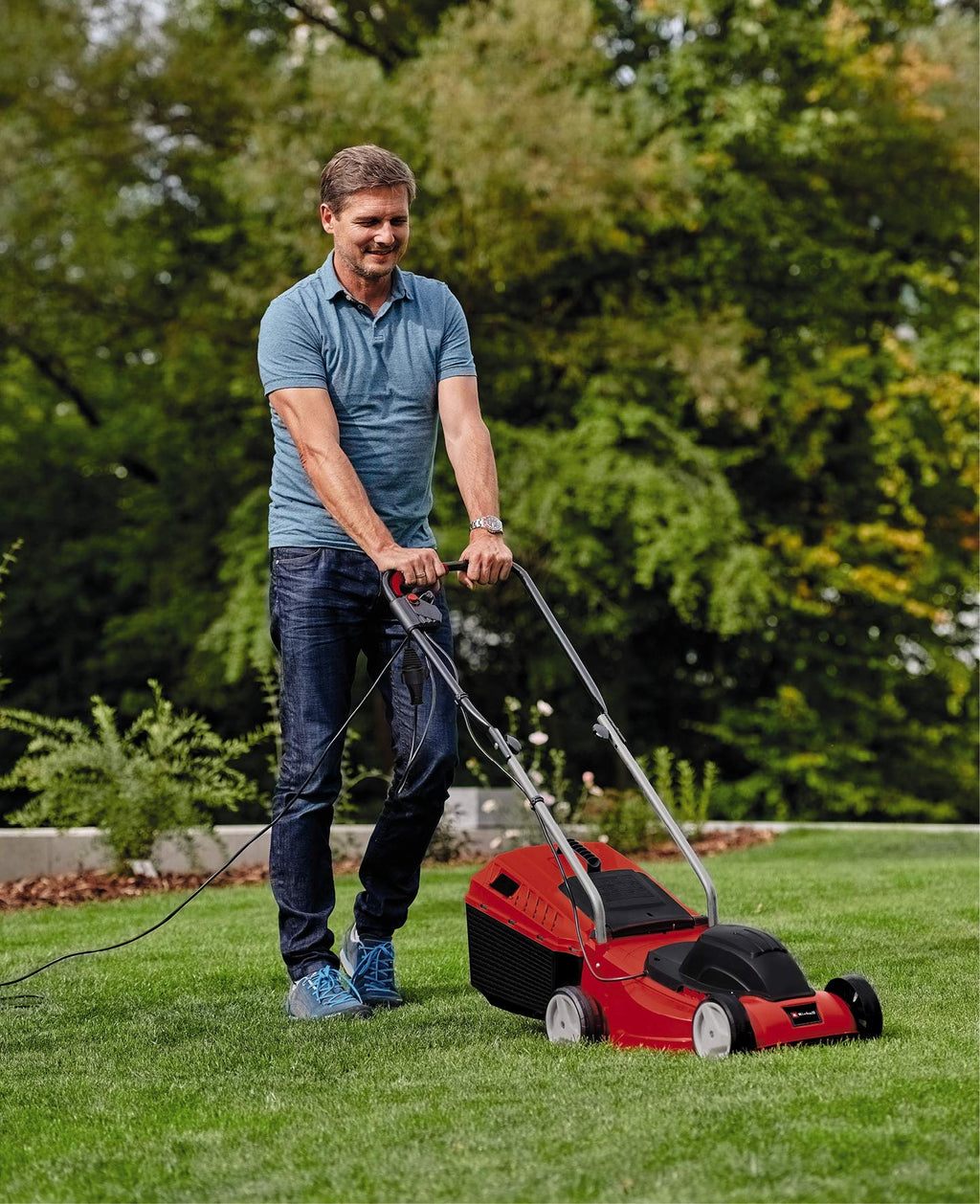 Einhell Electric Lawn Mower, 32cm Cutting Width, 30L Grass Box, 3 Cutting Height Levels - Lightweight Corded Walk-Behind Lawnmower For Small To Medium Gardens GE-EM 1032